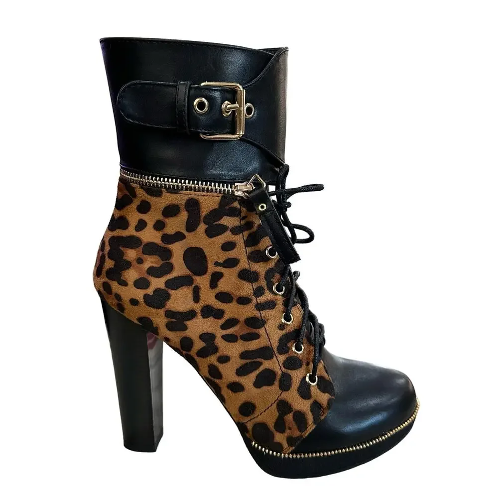 Italina‎ sky high boots 5” heels 1” platform size 8.5 zipper detail. Size zipper